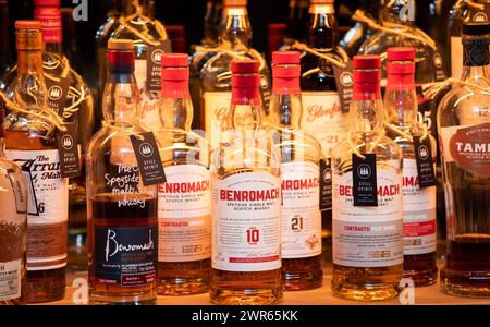 Bouteilles de whisky Scotch Banque D'Images