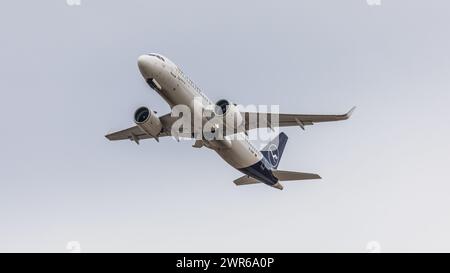 München, Deutschland - 2. Janvier 2021 : Ein Airbus A320-271N von Lufthansa startet vom Flughafen München. Immatriculation : d-AINP. Banque D'Images