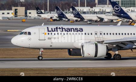 München, Deutschland - 1. Janvier 2022 : Ein Airbus A320-271N (Airbus A320neo) von Lufthansa Landet auf dem Flughafen München. Enregistrement d-AINT. Banque D'Images