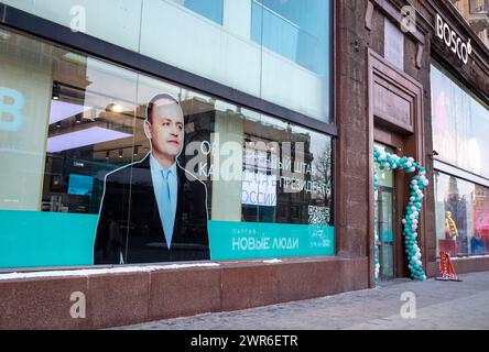 9 février 2024, Moscou, Russie. Campagne électorale du candidat à la présidence de la Fédération de Russie Vyacheslav Davankov sur Tverskaya Stree Banque D'Images