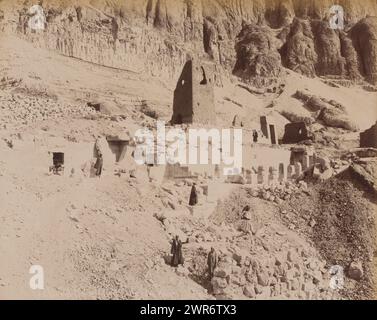 Ruines de Dar-el-Bahar, Safi, Maroc, Dar-el-Bahar est une forteresse portugaise (de l'époque de la domination portugaise de 1488-1541) dans la ville de Safi sur la côte ouest du Maroc., anonyme, c. 1880 - c. 1900, papier, impression albumine, hauteur 270 mm × largeur 214 mm, hauteur 266 mm × largeur 357 mm, photographie Banque D'Images