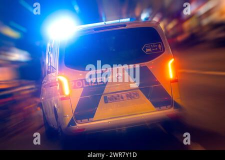 Voiture de police en action Banque D'Images