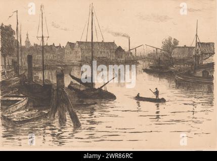 Riedijkshaven à Dordrecht le soir, Dordrecht, Rietdykshaven, le soir (titre original), à gauche sont amarrés des navires ; à droite deux figures naviguent dans un bateau. Dans le fond un pont ouvert., imprimeur : Carel Nicolaas Storm van 's-Gravesande, (signé par l'artiste), pays-Bas, 1887 - 1889, papier, pointe sèche, hauteur 276 mm × largeur 398 mm, impression Banque D'Images