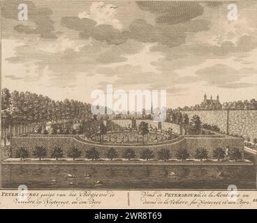 Vue de la volière dans le jardin de la maison de Pétersbourg, vue de Pétersbourg sur la Bergje over de Voillere op Nigtevegt, en den Berg / Veuë de Petersbourg, de la montagne au dessus de la Voliere sur Nigtevegt et den Berg (titre sur objet), imprimeur : Daniël Stopendaal, (possiblement), éditeur: weduwe Nicolaes Visscher (II), Amsterdam, 1719, papier, gravure, hauteur 160 mm × largeur 200 mm, impression Banque D'Images