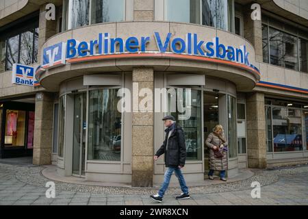 Filiale Berliner Volksbank, Kurfürstendamm, Charlottenburg, Berlin, Deutschland *** Berliner Volksbank branch, Kurfürstendamm, Charlottenburg, Berlin, Allemagne Banque D'Images