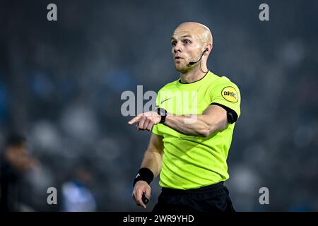 Doetinchem, Nederland. 11 mars 2024. DOETINCHEM, 11-03-2024, Stadium de Vijverberg, football, Néerlandais Eredivisie, saison 2023/2024, match entre de Graafschap et Jong Ajax. Arbitre Kevin met crédit : Pro Shots/Alamy Live News Banque D'Images