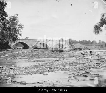 Antietam, Maryland. Pont d'Antietam sur Sharpsburg et Boonsboro Turnpike, Gardner, Alexander, 1821-1882, photographe, 1862 Sept., États-Unis, histoire, Guerre de Sécession, 1861-1865, négatifs verre, 1860-1870, stéréographies, 1860-1870, 1 négatif : verre, stéréographe, collodion humide, 4 x 10 po Banque D'Images