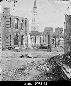 Charleston, Caroline du Sud. Ruines de Cathédrale de préparé John et Finbar and Secession Hall, Barnard, George N., 1819-1902, photographe, 1865 avril, États-Unis, histoire, Guerre de Sécession, 1861-1865, négatifs verre, 1860-1870., stéréographies, 1860-1870, négatifs verre, 1860-1870, 2 négatifs (3 plaques) : verre, stéréographe, collodion humide Banque D'Images