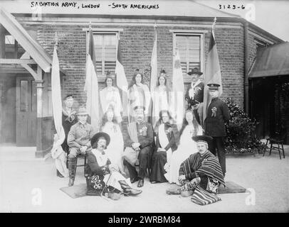 Armée du Salut, Londres, Sud-Américains, photographie montrant des Sud-Américains au Grand Congrès international de l'Armée du Salut, Londres, juin 1914., 1914 juin, Londres, négatifs en verre, 1 négatif : verre Banque D'Images