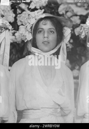 MRS Jay Gould, photographie montre MRS Jay Gould à un mariage., 1915 août 27, négatifs en verre, 1 négatif : verre Banque D'Images