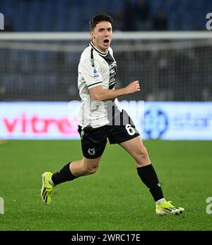 Rome, Italie. 11 mars 2024. OiER Zarraga d'Udinese célèbre son but lors d'un match de football de Serie A entre le Lazio et l'Udinese à Rome, Italie, le 11 mars 2024. Crédit : Alberto Lingria/Xinhua/Alamy Live News Banque D'Images