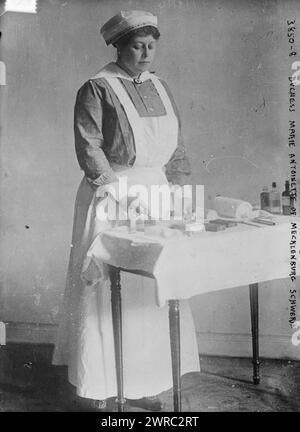 La duchesse Marie-Antoinette de Mecklembourg Schwerin, entre env. 1915 et env. 1920, négatifs en verre, 1 négatif : verre Banque D'Images
