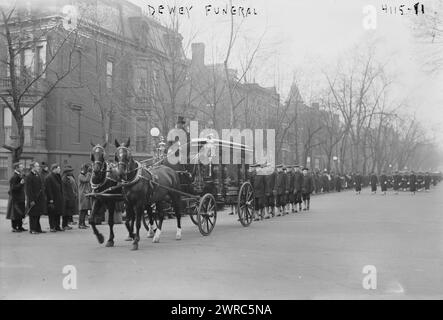 Funérailles de Dewey, photographie montrant les funérailles de l'amiral américain George Dewey (1837-1917) le 20 janvier 1917, Washington, D.C., 1917 janvier 20, négatifs en verre, 1 négatif : verre Banque D'Images