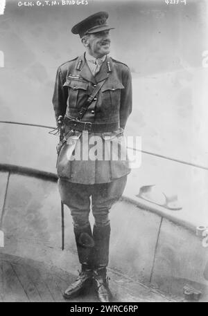 Gen. G.T.M. Bridges, photographie montre le lieutenant-général Sir George Tom Molesworth Bridges (1871-1939), également connu sous le nom de Sir Tom Bridges, qui a servi comme officier dans l'armée britannique et comme gouverneur de l'Australie-Méridionale., 1917, Glass négatifs, 1 négatif : Glass Banque D'Images