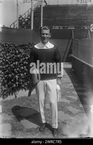 Behr, photographie montre joueur de tennis et banquier Karl Howell Behr (1885-1949) qui a été survivant du Titanic., entre CA. 1915 et env. 1920, négatifs en verre, 1 négatif : verre Banque D'Images