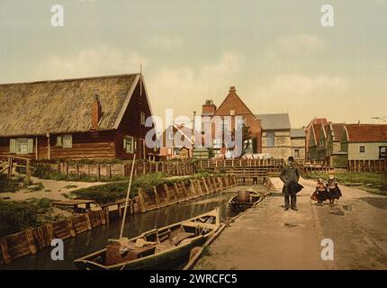 Kerkenbuurt, près de l'église, Marken Island, Hollande, entre env. 1890 et env. 1900., pays-Bas, Marken Island, Color, 1890-1900 Banque D'Images