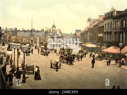 Market place, Carlisle, Angleterre, entre CA. 1890 et env. 1900., Angleterre, Carlisle, couleur, 1890-1900 Banque D'Images