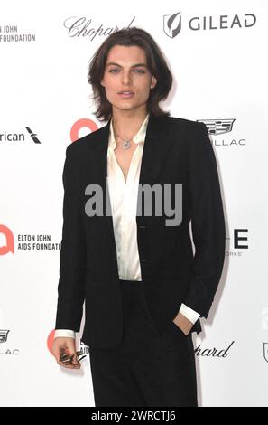 West Hollywood, États-Unis. 10 mars 2024. Damian Hurley arrive à la 32e soirée de visionnement annuelle des Oscars de la Fondation Elton John AIDS le 10 mars 2024 à West Hollywood, CA. © ALO/AFF-USA.com crédit : AFF/Alamy Live News Banque D'Images