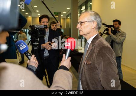 Gand, Belgique. 12 mars 2024. L'avocat Hans Rieder photographié lors de la séance de verdict dans l'affaire judiciaire contre l'ancien député Van Langenhove et certains de ses collègues du mouvement de jeunesse d'extrême droite flamande 'Schild en Vrienden', accusés de racisme et de sexisme, devant le tribunal correctionnel de Gand, mardi 12 mars 2024. BELGA PHOTO JAMES ARTHUR GEKIERE crédit : Belga News Agency/Alamy Live News Banque D'Images