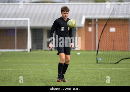 Hatfield, Angleterre. 28 août 2019. Arbitre masculin lors de l'amical entre Arsenal Women FC Development Under 12 et Swansea City Girls Development Under 12 au University of Hertfordshire Sports Village à Hatfield, Angleterre, Royaume-Uni le 28 août 2019. Crédit : Duncan Thomas/Majestic Media. Banque D'Images