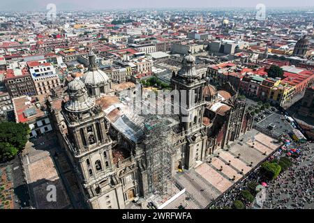 Cathédrale métropolitaine de Mexico de la capitale Zócalo le 18 février 2024 à Mexico. (Photo Luis Gutierrez/Norte photo)Catedral Metropolitana de la Ciudad de México de Zócalo capitalino el 18 Febrero , 2024 en Ciudad de México. (Photo de Luis Gutierrez/Norte photo) Banque D'Images