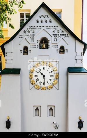 Horloge de la ville sur la rue Bolshaya Pokrovskaya à Nijni Novgorod, Russie Banque D'Images