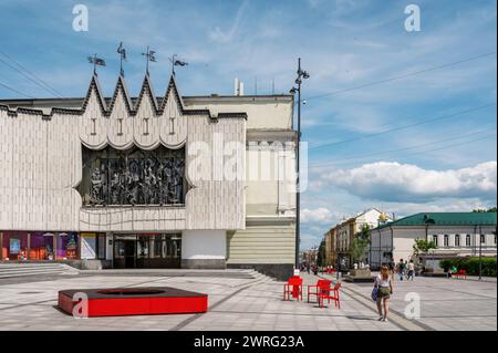 Nijni Novgorod, Russie, 30 mai 2023. Théâtre de marionnettes. Bolshaya Pokrovskaya Street avec le bâtiment du théâtre de marionnettes. L'un des monuments de la ville Banque D'Images