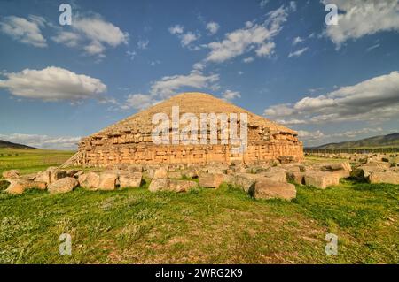 Medracen - un mausolée royal-temple des rois berbères Numidiens près de la ville de Batna Banque D'Images