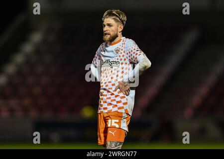 Hayden Coulson de Blackpool lors du match de Sky Bet League 1 Northampton Town vs Blackpool au Sixfields Stadium, Northampton, Royaume-Uni, le 12 mars 2024 (photo de Craig Thomas/News images) Banque D'Images