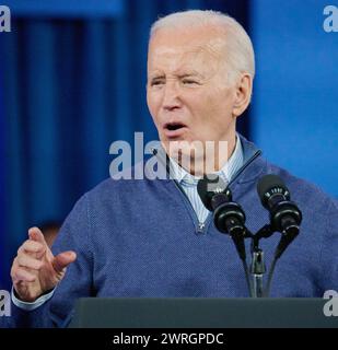Wallingford, PA, États-Unis - 08 MARS 2024 - le président Joe Biden prononce un discours lors d'un événement de campagne à la Strath Haven Middle School. Banque D'Images