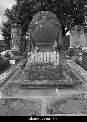 La tombe d'Alfred Leete dans le cimetière de Milton Road, Weston-super-Mare Banque D'Images