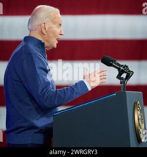 Wallingford, PA, États-Unis - 08 MARS 2024 - le président Joe Biden prononce un discours lors d'un événement de campagne à la Strath Haven Middle School. Banque D'Images