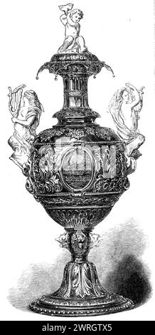 Royal Victoria Yacht-Club Regatta : The Commodore's Cup, 1864. 'Cette tasse... a été fabriquée par MM. London et Ryder, orfèvres, du 17, New Bond-Street. Le design est du style grec classique, le sol étant en or mort et le relief en argent mort. Les deux poignées sont des sirènes magnifiquement modelées, par Flaffern ; la couverture est en argent givré, surmontée par un nourrisson Neptune à cheval sur un dauphin. Sur la base se trouvent des masques de monstres marins. La coupe porte l'inscription suivante: "Présenté au Royal Victoria Yacht Club, par Charles Thellusson, Esq. - Ocean match, Ryde à Torquay, 16 août, Banque D'Images