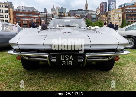 Stingray de Chevrolet au concours de voitures anciennes de Londres Banque D'Images