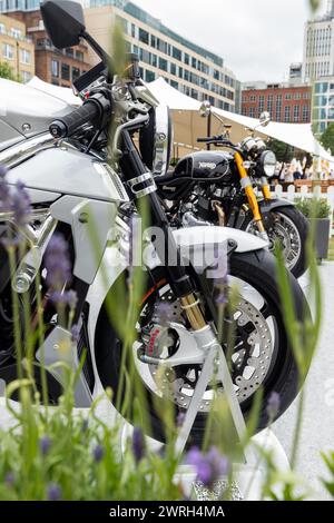 Classic Norton Motorbikes au concours de Londres Banque D'Images