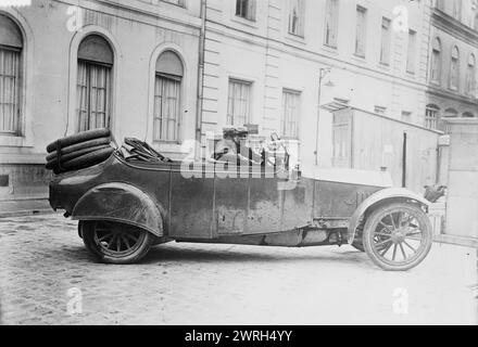 Voiture Mercedes capturée par les Français, entre c1914 et c1915. Une Mercedes capturée par les forces françaises pendant la première Guerre mondiale Banque D'Images