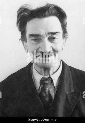 Boris L'Vovitch Bruk, 1952 ans. À partir d'une collection de documents, de photographies, de cartes et d'ouvrages imprimés relatifs à la vie et à l'œuvre du professeur Boris L'Vovitch Bruk, un agronome russe bien connu qui a beaucoup fait pour étudier et développer l'agriculture en extrême-Orient russe et dans les régions centrales de la Russie. En 1927, Bruk dirige l'expédition du Comité sur la gestion des terres des Juifs travailleurs (KOMZET) dans la région peu peuplée de Birobidzhan pour étudier la réinstallation possible de Juifs de Russie européenne. Musée de la région autonome juive d'histoire régionale et de vie folklorique Banque D'Images