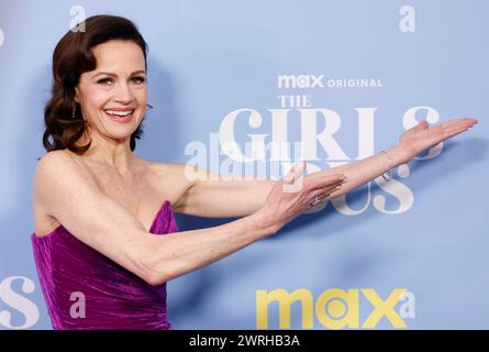 New York, États-Unis. 12 mars 2024. Carla Gugino arrive sur le tapis rouge à la première de Max'The Girls on the bus' New York au DGA Theater le mardi 12 mars 2024 à New York. Photo de John Angelillo/UPI crédit : UPI/Alamy Live News Banque D'Images