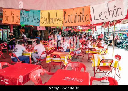 Merida Mexico,Centro Calle 56,Mercado San Benito,Mercado municipal de Artesanias,Mercado Lucas de Galvez,signe la publicité de promotion de bannière,panuchos Banque D'Images