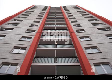 Tour point construite dans le cadre de l'exposition internationale des immeubles de grande hauteur de 1957 dans le quartier Hansaviertel, quartier Mitte, Berlin, Allemagne Banque D'Images