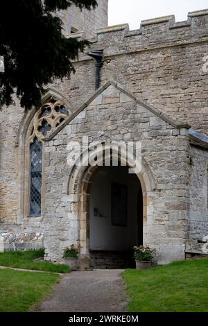 Le porche sud, église All Saints, Brington, Cambridgeshire, Angleterre, ROYAUME-UNI Banque D'Images