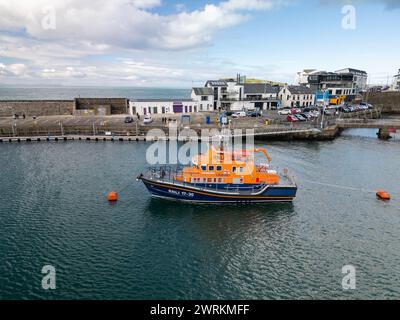 RNLB William Gordon Burr basé à Portrush, Irlande du Nord. Un bateau de sauvetage de classe Severn, le plus grand bateau de sauvetage exploité par le Royal National Lifeboat Banque D'Images