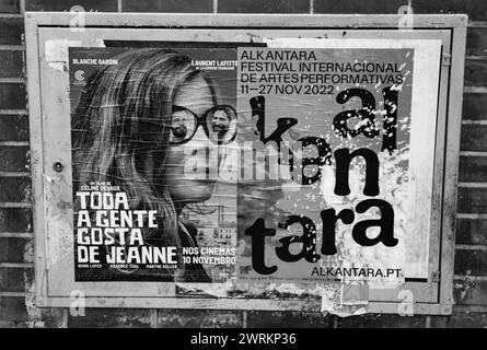 Superbe art mural de Lisbonne : des peintures murales vibrantes mettent en valeur la riche diversité culturelle et l'esprit créatif de la ville Banque D'Images