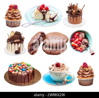 Collage de desserts au chocolat. Gâteaux, cupcakes, biscuits, crèmes glacées, meringues, donuts isolé sur fond blanc, png, gros plan. Idées de menu Banque D'Images