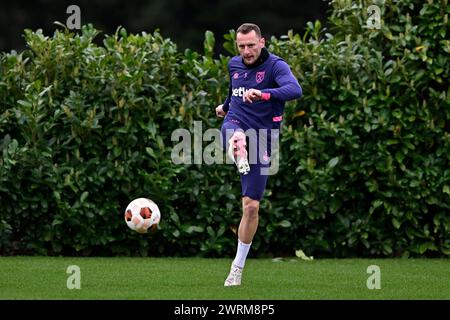 Romford, Royaume-Uni. 13 mars 2024. Vladimír Coufal (West Ham) pendant la séance d'entraînement ouverte de West Ham au terrain d'entraînement de West Ham, Romford. Crédit : MARTIN DALTON/Alamy Live News Banque D'Images