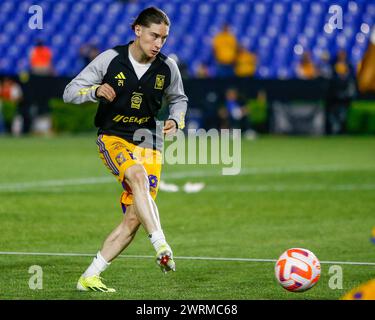 Monterrey, Mexique. 12 mars 2024. CONCACAF Champions Cup deuxième manche du 16e match entre UANL Tigres et Orlando City SC à EstÃ¡dio UniversitÃ¡rio. #24 milieu de terrain Tigres, Marcelo Flores pendant l'échauffement avant le match. Crédit obligatoire : Toby Tande/PXImages (crédit image : © Torbjorn Tande/PX Imagens via ZUMA Press Wire) USAGE ÉDITORIAL SEULEMENT! Non destiné à UN USAGE commercial ! Banque D'Images