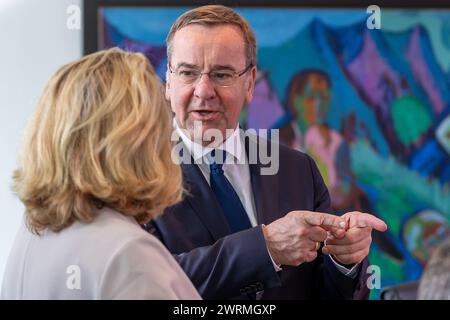 Boris Pistorius (SPD), ministre fédéral de la Défense, lors d'une réunion du Cabinet fédéral le 13 mars 2024 à la Chancellerie fédérale à Berlin. Boris Pistorius (SPD), Bundesminister der Verteidigung, BEI einer Sitzung des Bundeskabinetts am 13.03.24 im Bundeskanzleramt Berlin. Banque D'Images