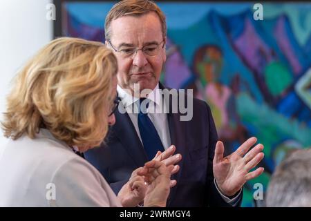 Boris Pistorius (SPD), ministre fédéral de la Défense, lors d'une réunion du Cabinet fédéral le 13 mars 2024 à la Chancellerie fédérale à Berlin. Boris Pistorius (SPD), Bundesminister der Verteidigung, BEI einer Sitzung des Bundeskabinetts am 13.03.24 im Bundeskanzleramt Berlin. Banque D'Images