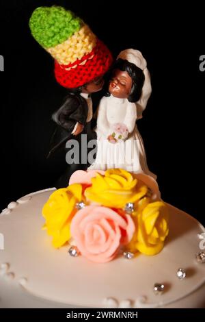 Topper de gâteau de mariage rasta vintage des années 1970 Banque D'Images