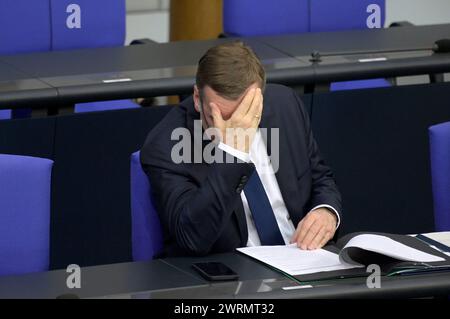 Boris Pistorius in der 156. Sitzung des Deutschen Bundestages im Reichstagsgebäude. Berlin, 13.03.2024 Banque D'Images